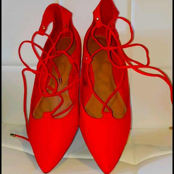 Red lace up flats 7.5 Old Navy bohemian - Picture 2 of 4